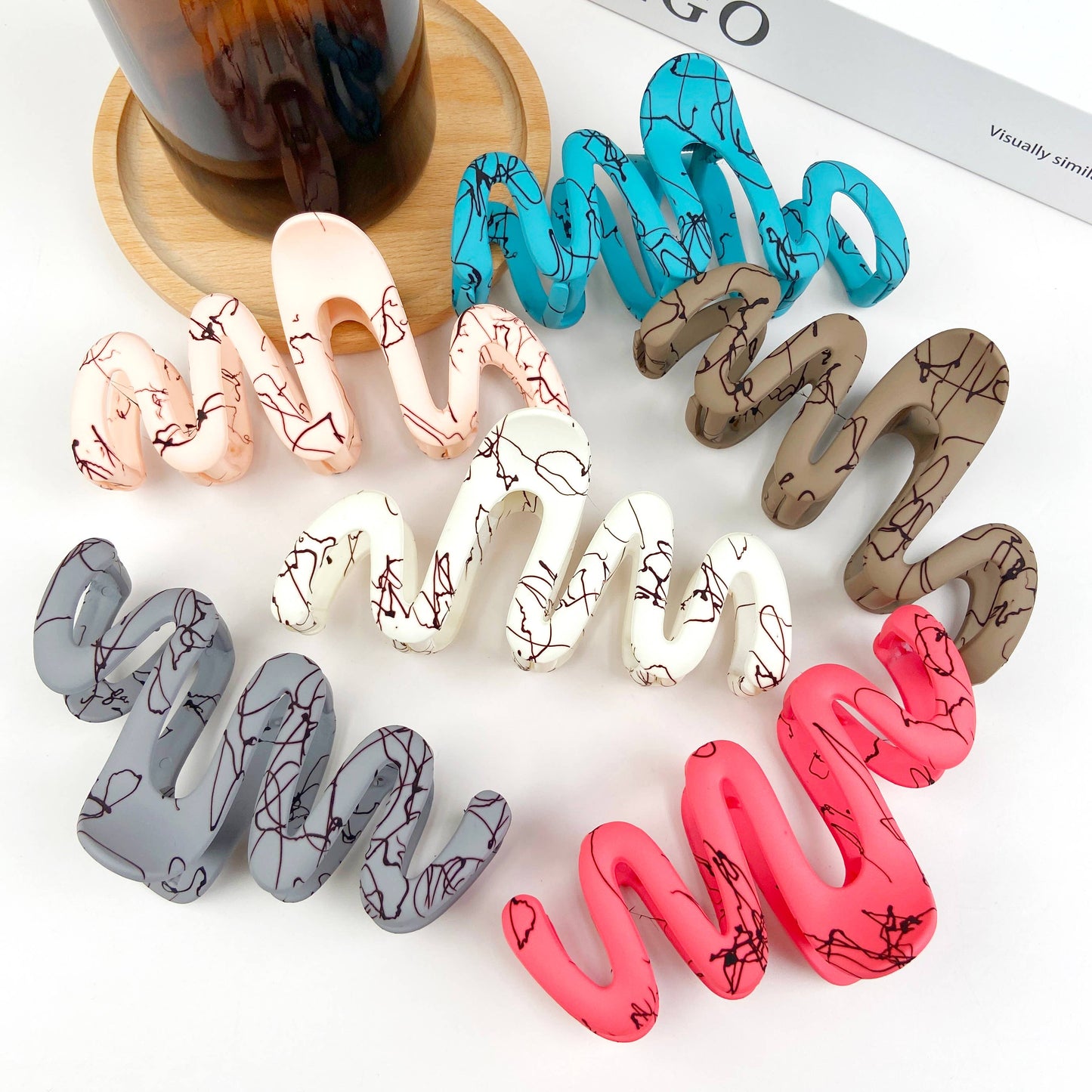 Wavy colored hair clips fashionable hair claws