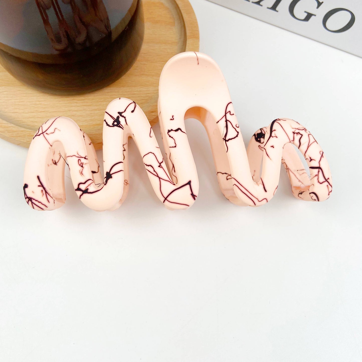 Wavy colored hair clips fashionable hair claws