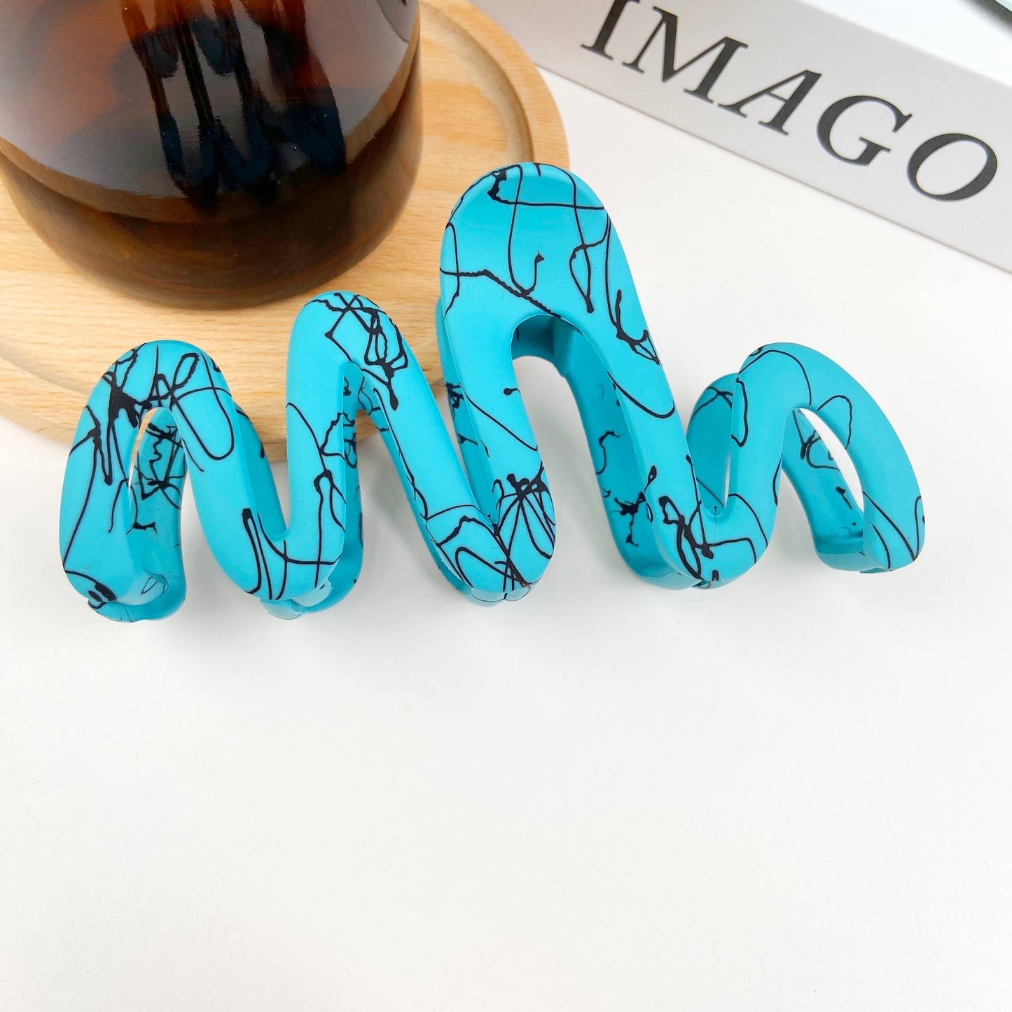 Wavy colored hair clips fashionable hair claws