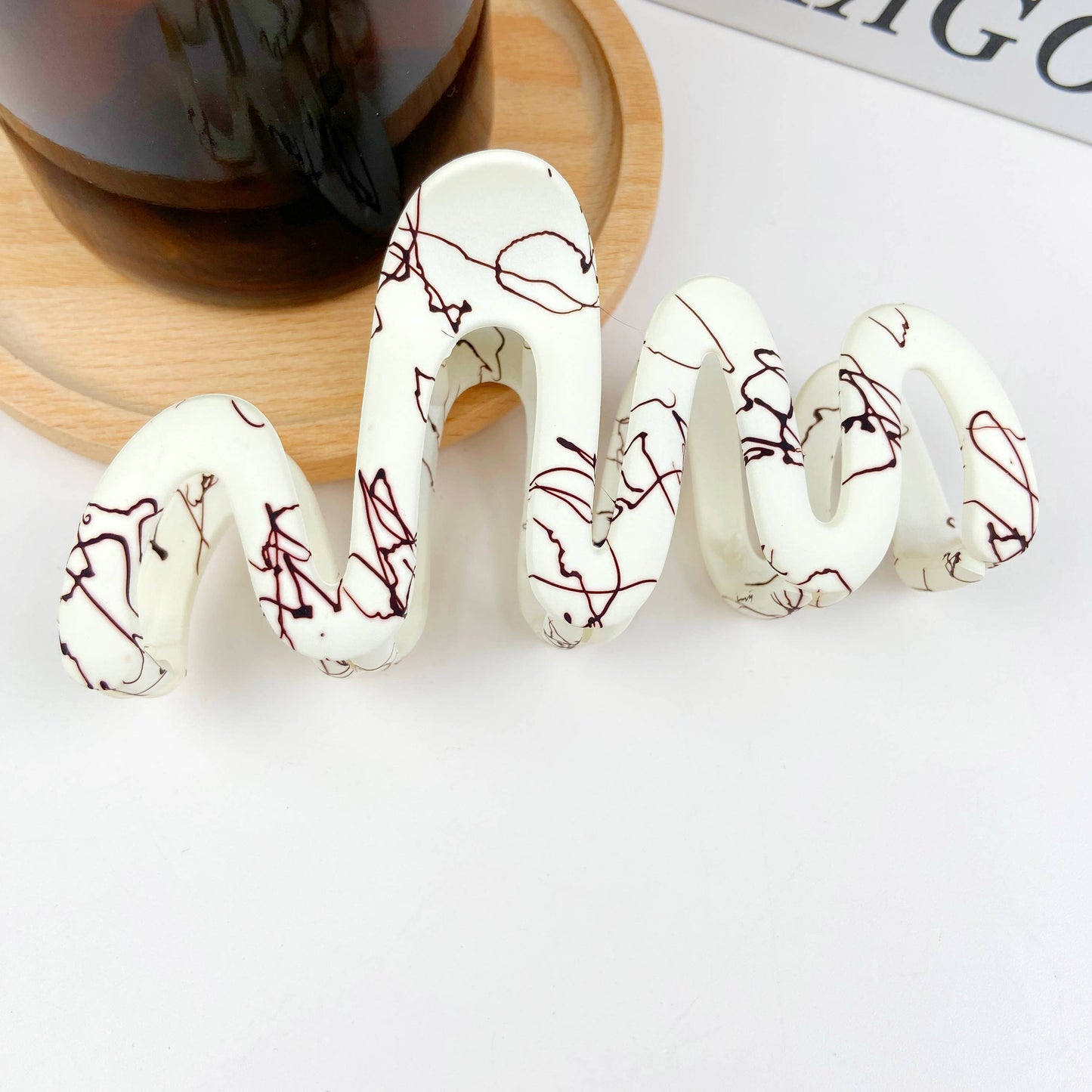 Wavy colored hair clips fashionable hair claws